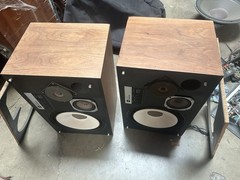 JBL L100 century vintage speakers.