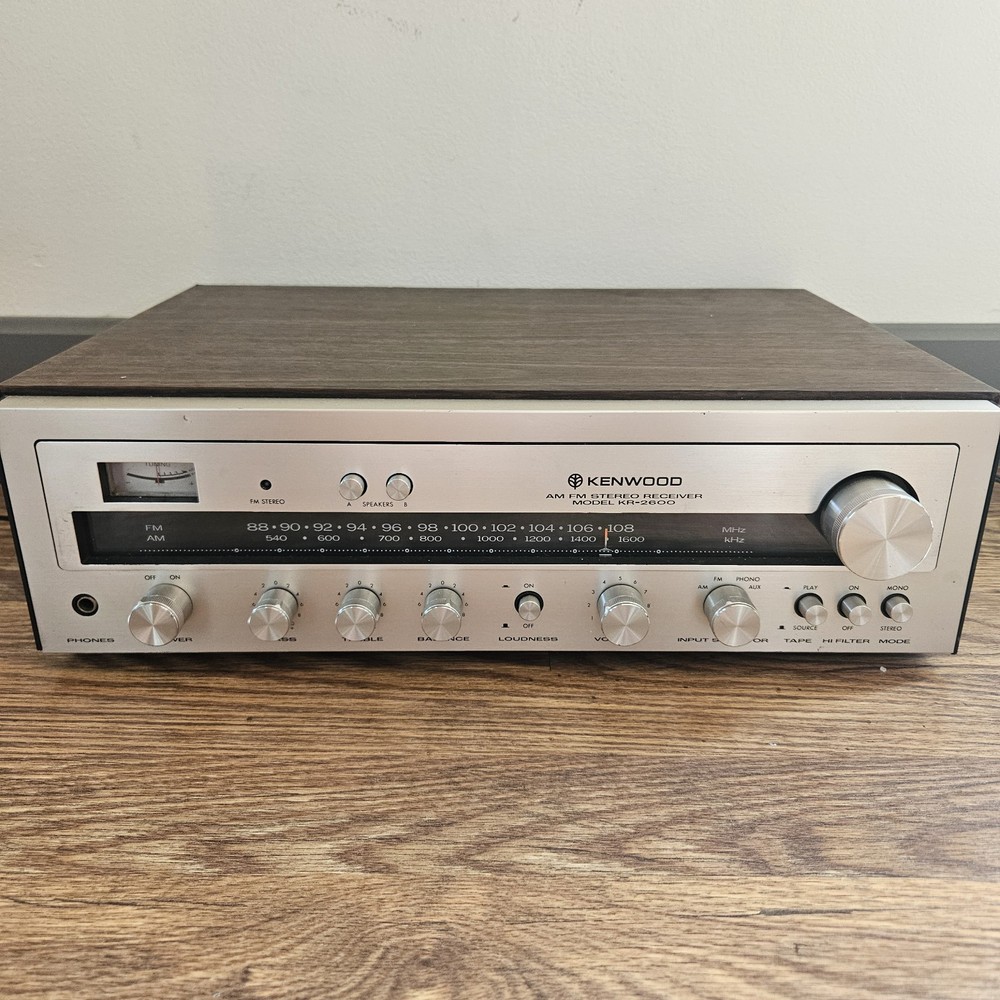 Vintage Kenwood KR-2600 AM FM Integrated Stereo Receiver WORKING!!!