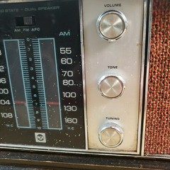 Vintage 1960s RCA Japan 16″ Solid State Wood AM FM Tabletop Radio Pecan WORKS