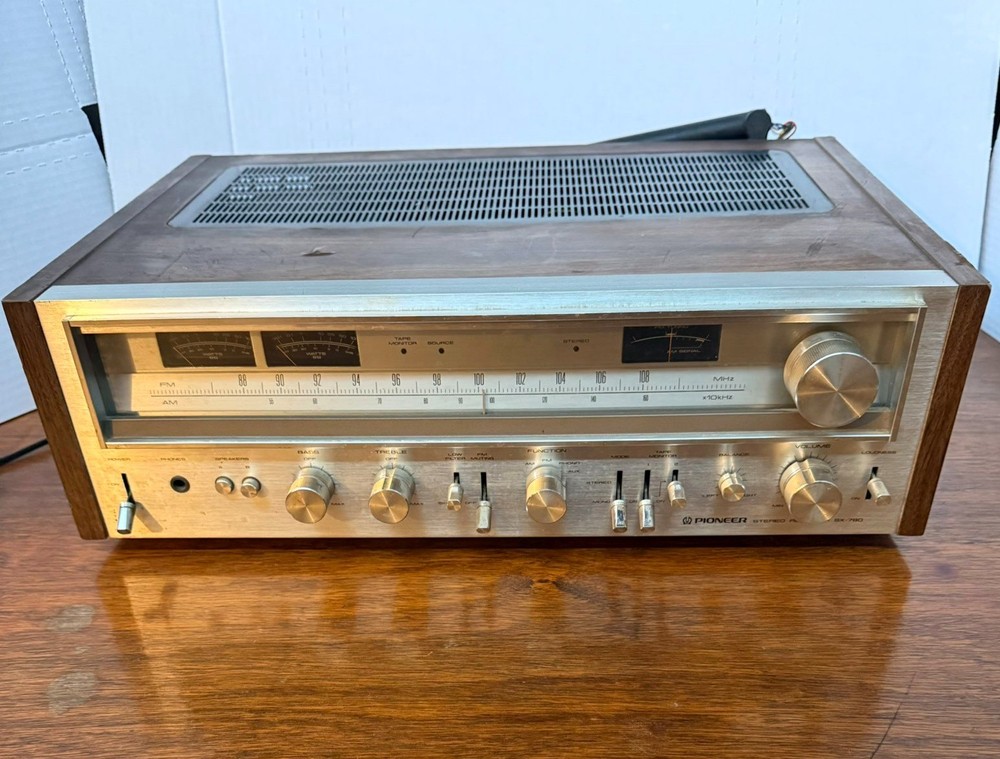 Pioneer Vintage SX-780 45-Watt Solid-State Stereo Receiver AM/FM (Tested, Works)