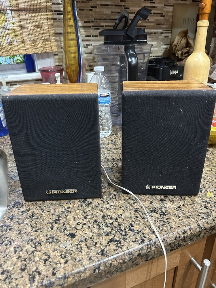 Pair Pioneer CS-X300Q Surround Speakers Wall Mountable FREE SHIPPING