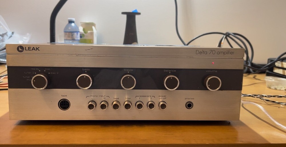Leak Delta 70 Stereo Made In England