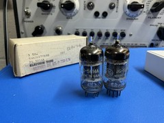 Strong pair of GE 5814A (12AU7) preamp tubes – tested VG 2700/2750 & 2900/2850