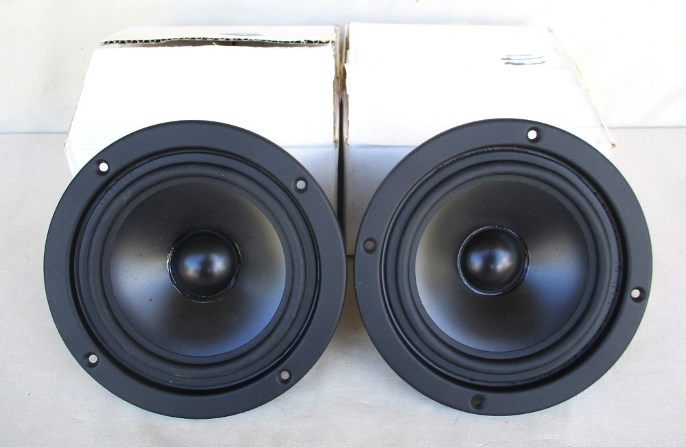 Pair of Unbranded 1132518 2992 130-HWS 8-Ohm 6″ Speakers NOS Germany Tested