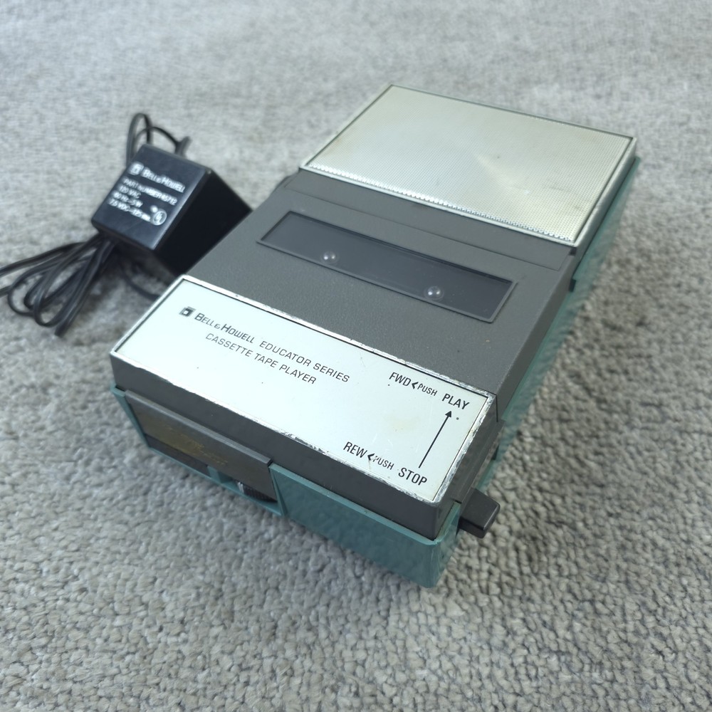 BELL & HOWELL Cassette Tape Player 3020 Educator Series Green Vintage Works!!