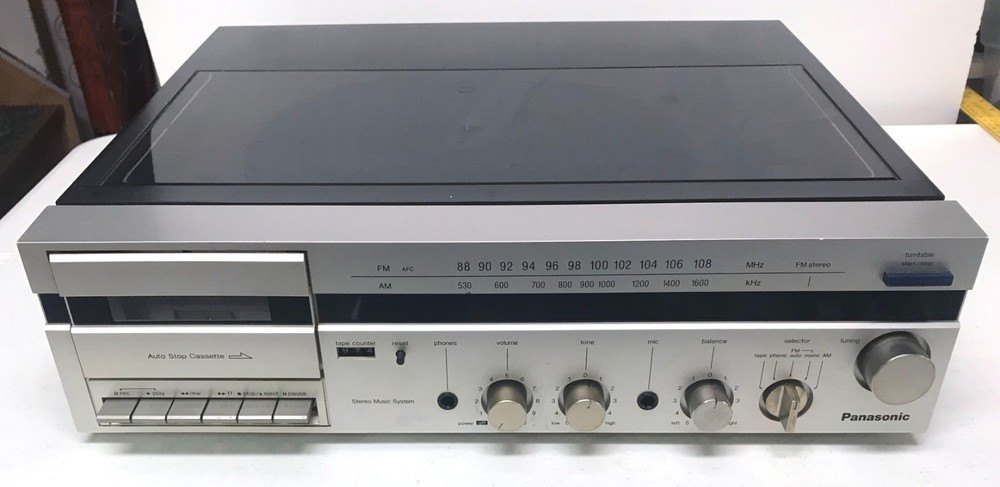 Vintage Panasonic Model SG-V03 AM FM Cassette Phonograph All In One – Works fine