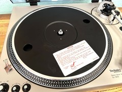 Technics SL-1650 Direct Drive Automatic Turntable, Stacking Spindle, Serviced.