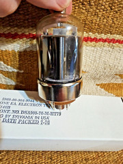 1976 SYLVANIA ELECTRON VACUUM RADIO TUBE DSA900-76-M-HT79 6146B NEW OLD STOCK