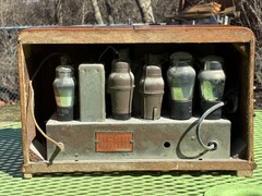 1930’s Lasalle Unknown Model Tube Radio Untested Great Condition!