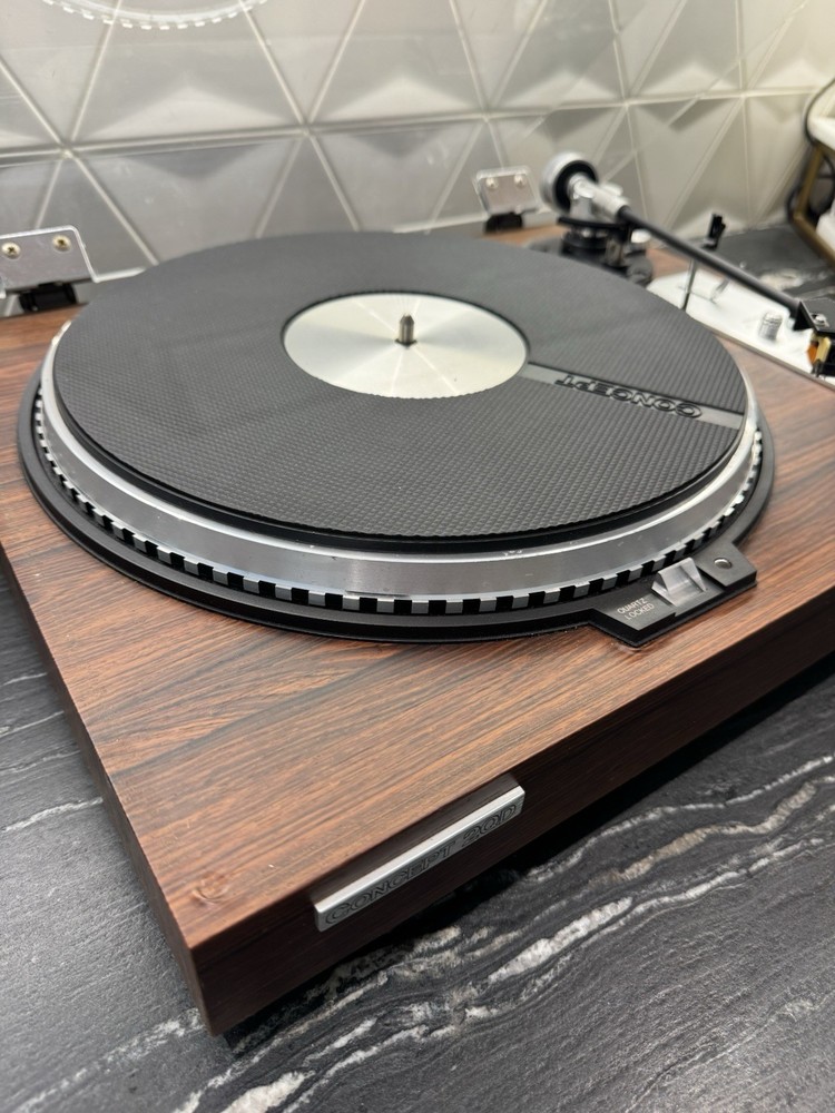 CONCEPT 2QD QUARTZ-LOCKED DIRECT DRIVE TURNTABLE – VINTAGE AUDIO