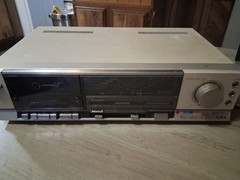 Vintage AIWA 3150 Stereo Cassette Tape Deck Powers and Lights up UNTESTED