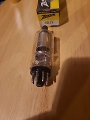 LOT OF 2 3DJ3 VACUUM TUBES NOS, BRAND ZENITH ON ONE, AND UNKOWN FOR THE OTHER.