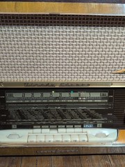 Retro 1960’s Loewe Opta Vineta Stereo German Tube Radio 4781W Wood VTG