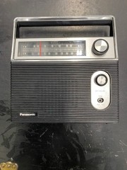 Panasonic RF-552 FM-AM Portable Radio