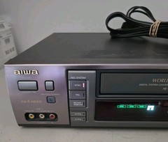 Aiwa: HV-MX100U – VHS Multisystem – PAL NTSC – Remote – Parts or Repair Only