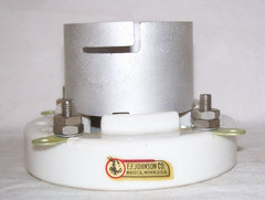 E. F. Johnson 4-pin Bayonet Jumbo Ceramic tube socket,NOS,original box,123-211