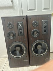 Infinity SM122 Vintage Speakers, Read Description