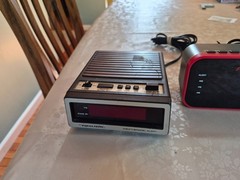 (PARTS ONLY! READ!!) Realistic 12-153, First Alert SFA150, and Jensen WX Radios