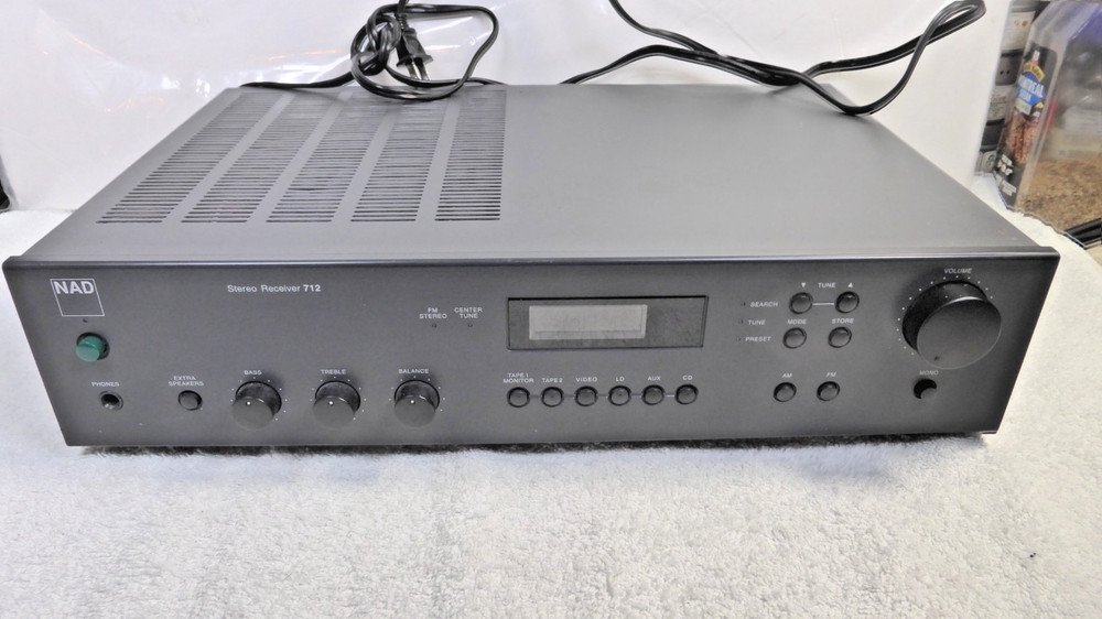 Vintage NAD 712 Integrated Stereo AM/FM Stereo Receiver Parts/Repair