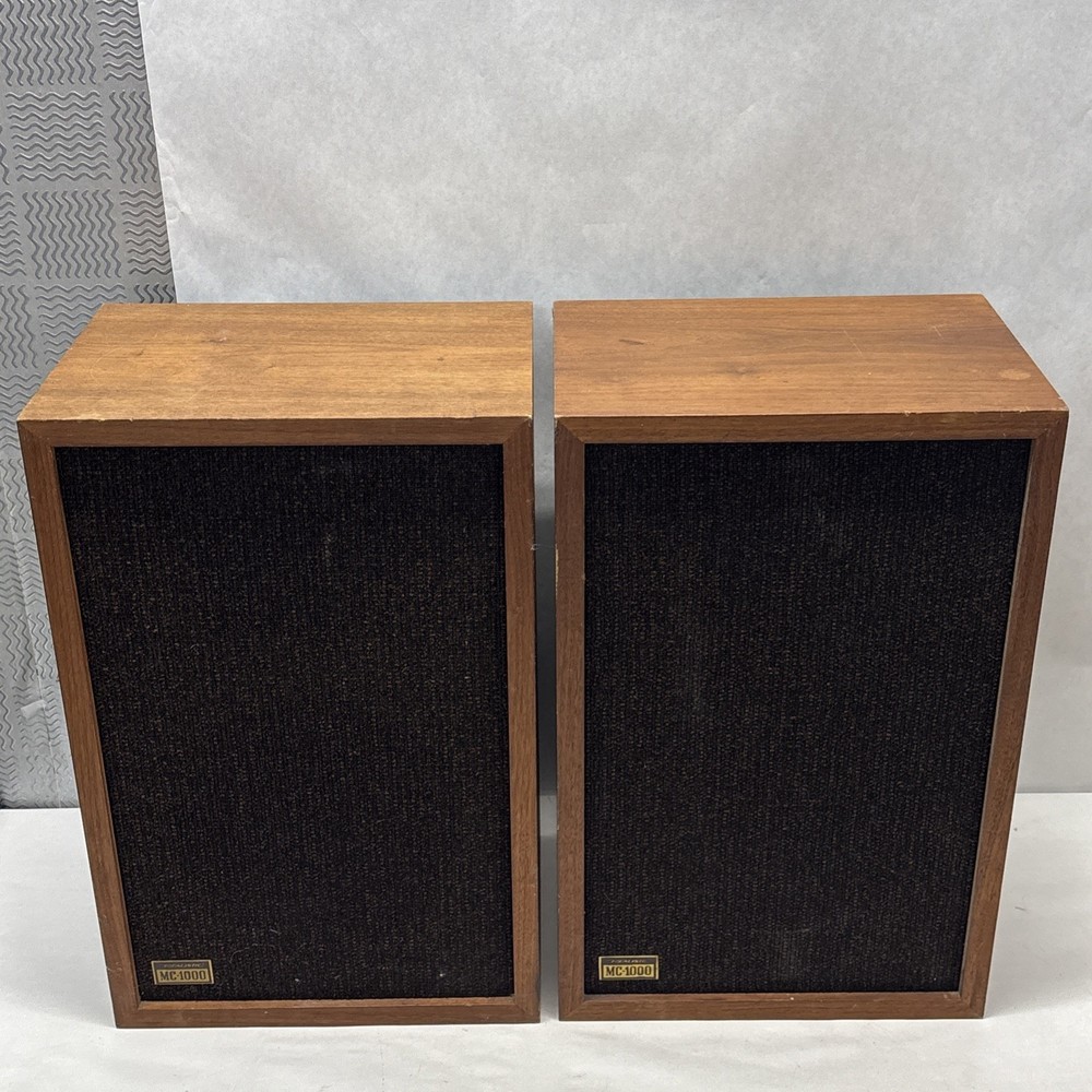 Realistic MC-1000 Stereo Wood Cabinet Speakers Vintage Pair (2) Working Japan