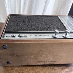 Vintage GE Dual Speaker AM/FM Solid State Wood Table Radio Works Read