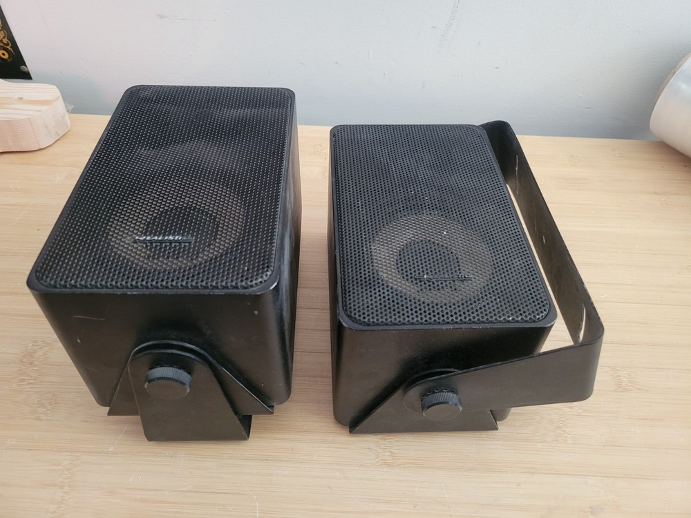 Vintage Realistic Minimus-7 40-2030A Metal Bookshelf Speakers Pair – 8 Ohm 40W
