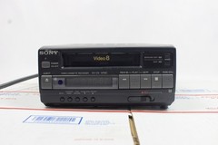 Sony EV-C3 Video8 Compact 8mm Tape Player and Recorder POWERS ON-For SPARE PARTS