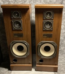 VTG Fisher STV-752 Floor Speakers 3-Way 10” Woofer 8 Ohm Studio Pair 90s