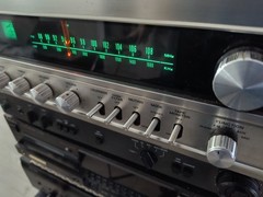 Hitachi SR-800 Stereo Receiver