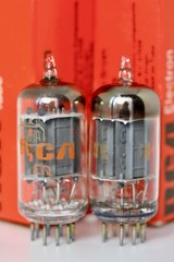 NOS RCA USA 12AU7A ECC82 MATCHED PAIR LONG-PLATE PLATINUM QUALITY TEST 2 TUBES