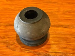 BIC 960 Turntable Parts – Rubber Bushing (1)