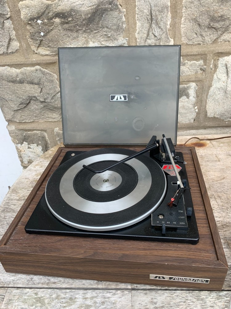 Soundesign Realtone Model 426 Vintage Turntable Record Player AS IS Taiwan