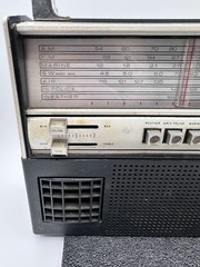 Vintage Sounddesign M#2673 Deluxe 7 Band Radio Pre-Owned Read Description