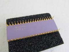 Vintage Intel C8748 C8748-8 Microcontroller IC, 1976, Gold Ceramic Malaysia 7922