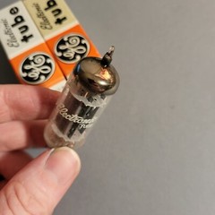 TWO – GE NOS 12BH7 12BH7A Tubes for McIntosh MC30 MC240 MC275 – W original box