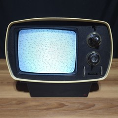 Philco 10″ Vintage B&W CRT TV