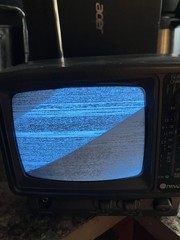 Vintage 1990’s 5” Newtech Model TV-7R Black And White Portable Gaming TV + Radio