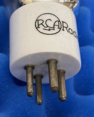 ONE RCA 801 / VT62 Tube / Graphite Plate White Base / TV7 Tested 53 Over 38