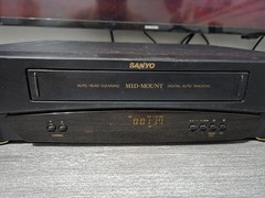 Sanyo VHR-9413 Mid Mount Hi-Fi DBX DA4Head VCR VHS Player Tested Works READ