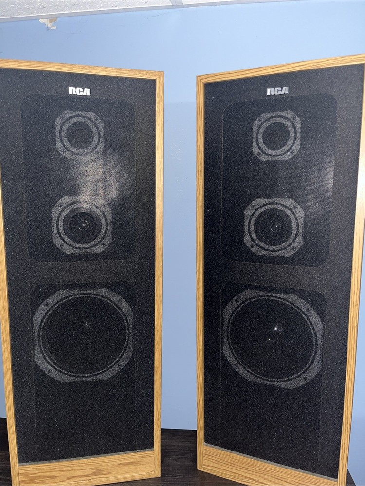RCA Vintage 33 Inch Floor Speakers Pair Wood Cabinet Home Audio Tower WORKS