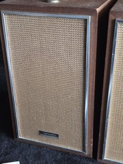 VTG 1970s Realistic Solo-103 Bookshelf Speakers Walnut Wood Case MCM WORKING