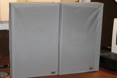 Pair of Harman International EpiCure EPI Model 110 Speaker