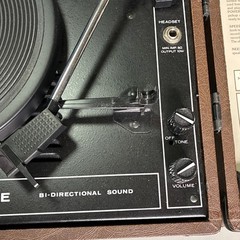 Vintage 70s Audiotronics 4-Speed BiDirectional Portable Record Player 304E