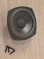 Miller & Kreisel M&K 831592 S-1B 5 1/4″ 8 Ohm Speaker Woofer Driver PEERLESS