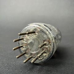1960s 12AX7A ECC83 Tung-Sol Tube Gray Long Plate O Getter TV7 Test Good TS7-4