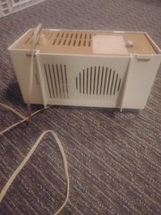 Vintage 1960s GE Clock Radio Model C-403 AM Tube Alarm MCM Off-White – WORKS