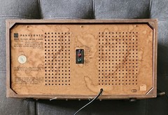 Panasonic RE-7259 FM-AM 2-Band Desktop Tabletop Wood Radio Vintage 1975 TESTED