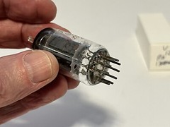 Unknown Brand 12AX7 Vacuum Tube Tests Good 100 / 93