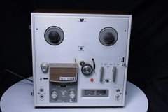 AKAI 1710W Reel-to-Reel Tape Recorder