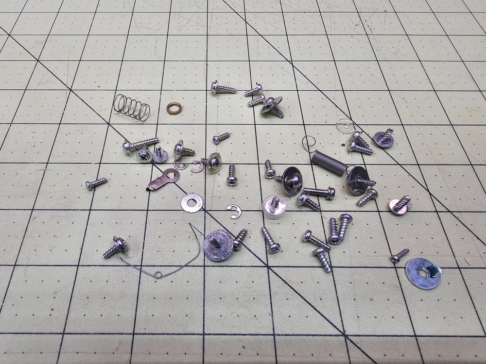 Pioneer PL-990 Turntable Parts – Lot of Screws